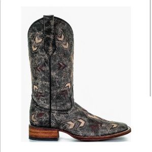 Women’s square toe boots